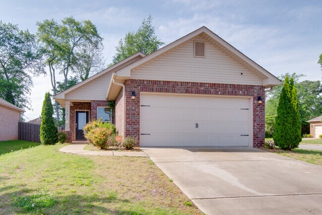 Photo - 150 Shrewsberry Dr