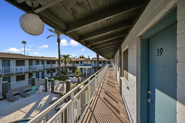 Photo - 3025 N 32nd St Unidad 39