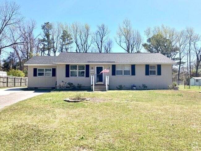 Building Photo - 3 Bedroom Home with a Bonus in Northwoods