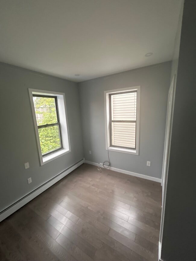 Photo - 288 Ashford St Unit 2nd floor