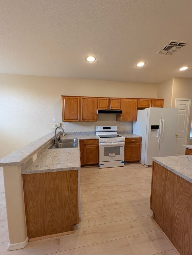 Photo - AVAILABLE NOW IN SAN TAN RANCH GILBERT!!!!