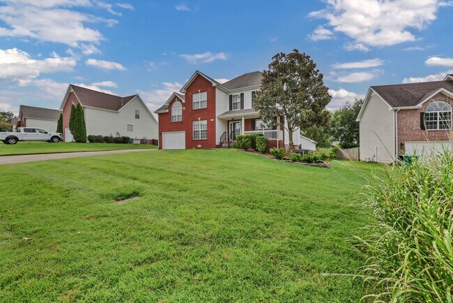 3332 Victoria Ct