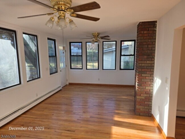 Photo - 174 Highland Cross