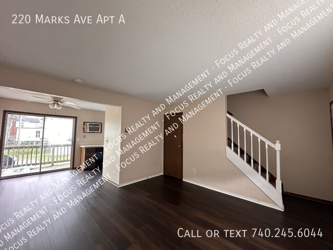 Photo - 220 Marks Ave Unit A