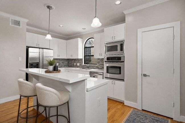 Photo - 2154 Arabelle St