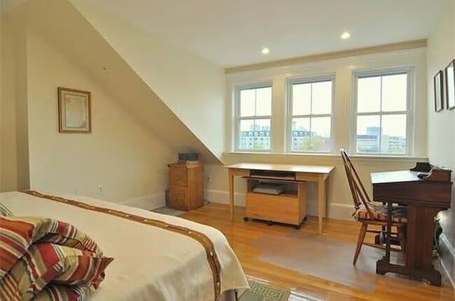 256 Main St Unit Charlestown