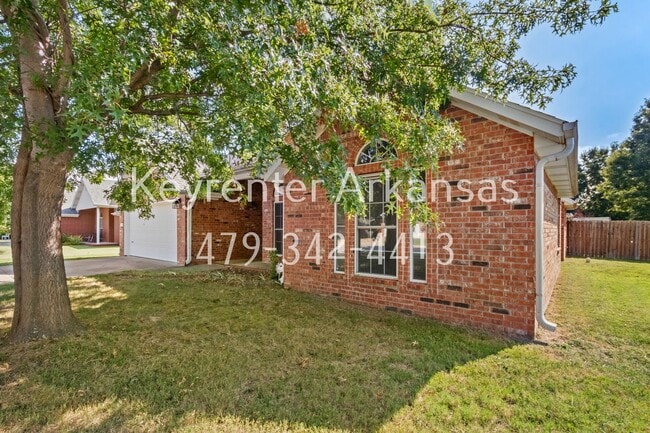 Photo - Bright & Beautiful 4 Bedroom Home with Fenced Yard and Modern Upgrades!