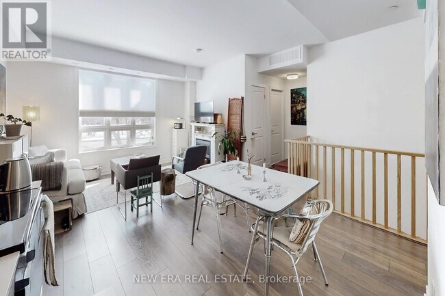 Photo - 4015 Hickory Dr