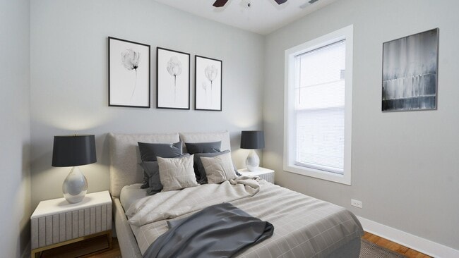 Photo - Recently Rehabbed, Top Floor 2bd/2bth Avail 5/20 Unit 2127 W Chicago  3F