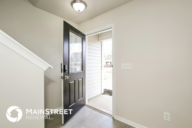 Photo - 1310 Waldridge Ct