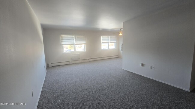 Photo - 39 Manchester Ct Unit G