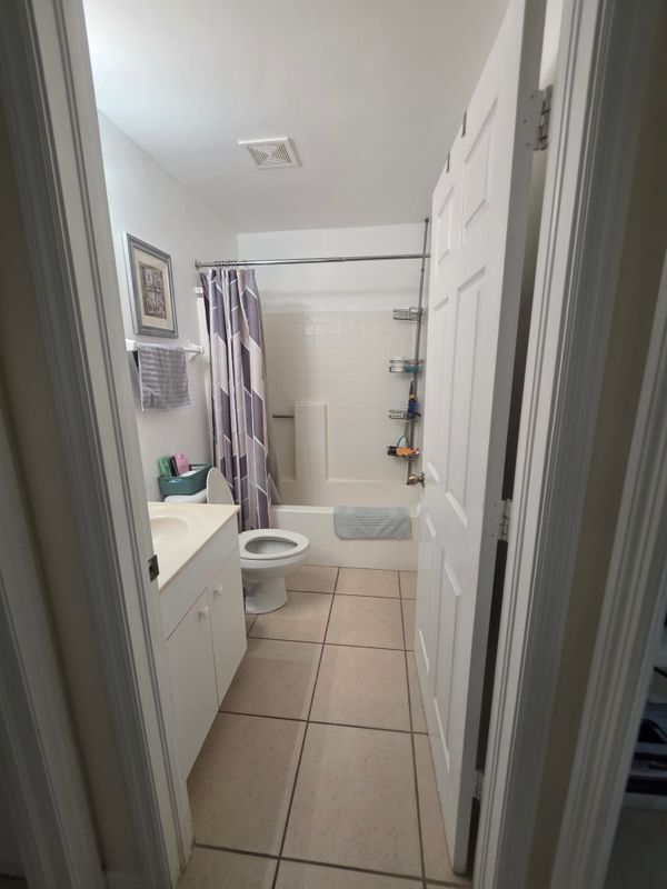 Photo - 3105 12th St W