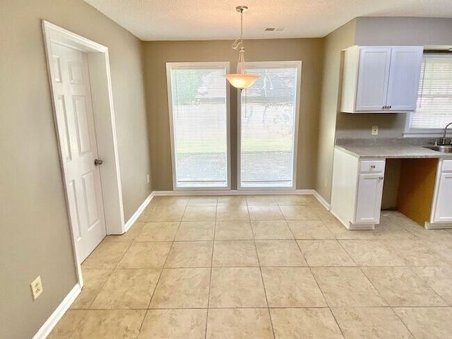 Photo - Now Leasing 4 bedroom 2.5 bath home-Southeast Memphis