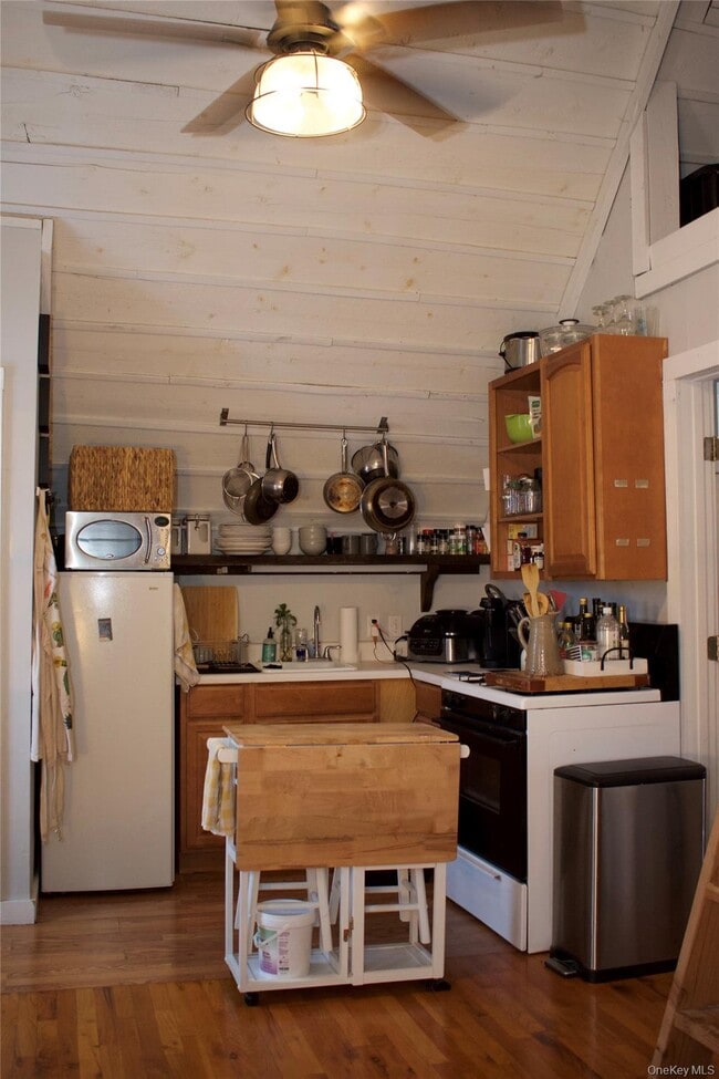 Photo - 249 Starr Ridge Rd