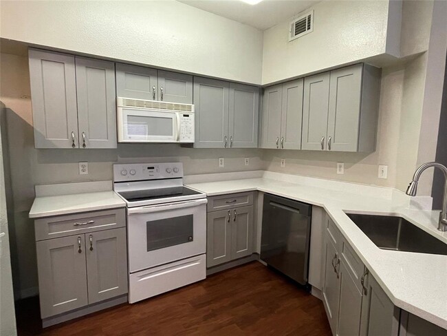 Building Photo - 2320 Gracy Farms Ln Unit 916