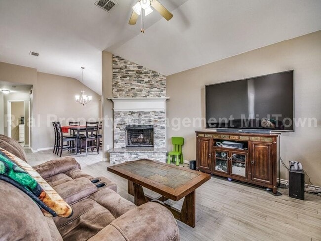 Photo - Stylishly Updated 3-Bedroom Home with Mode...