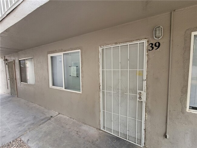 Photo - 304 Orland St Unit 39
