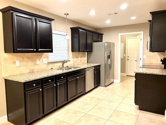 Photo - 415 E Field Ave