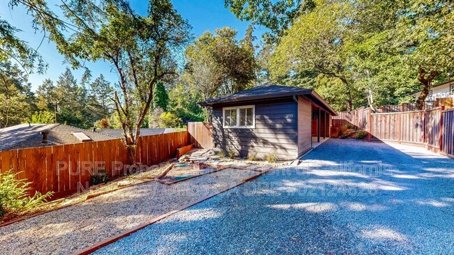 Building Photo - 4773 Montecito Ave Rental