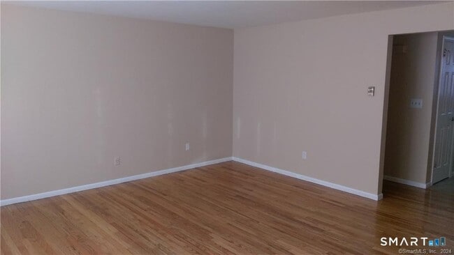 Photo - 262 Robin Ct Unit A