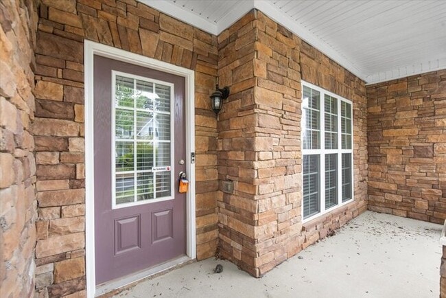 Photo - 5 Bedroom in Buford. Great School