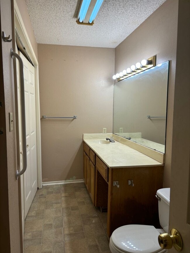 Photo - Duplex for Rent!