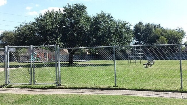 Building Photo - 19330 Cypress Bay Dr