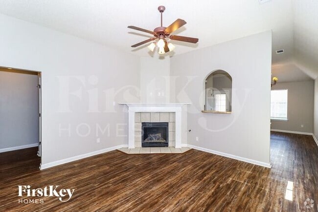 Building Photo - 10197 Evening Hill Dr Rental