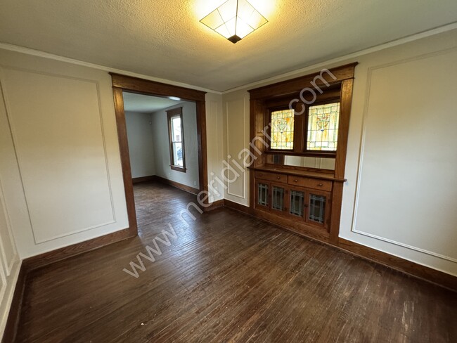 Photo - 321 Kinsmoor Ave