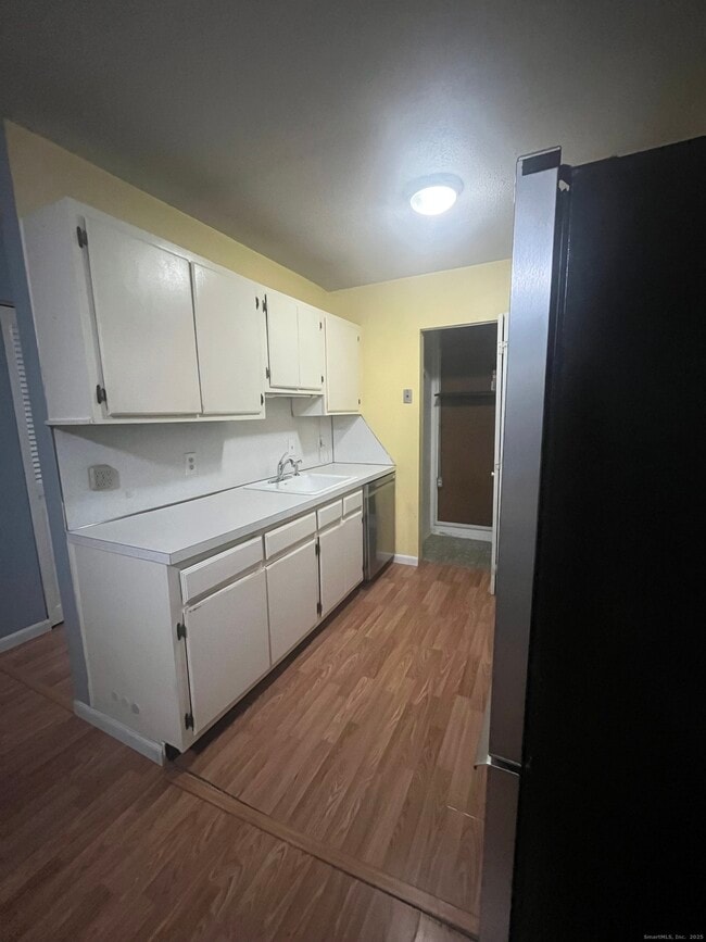 Photo - 72 Buddington Rd Unit APT 8