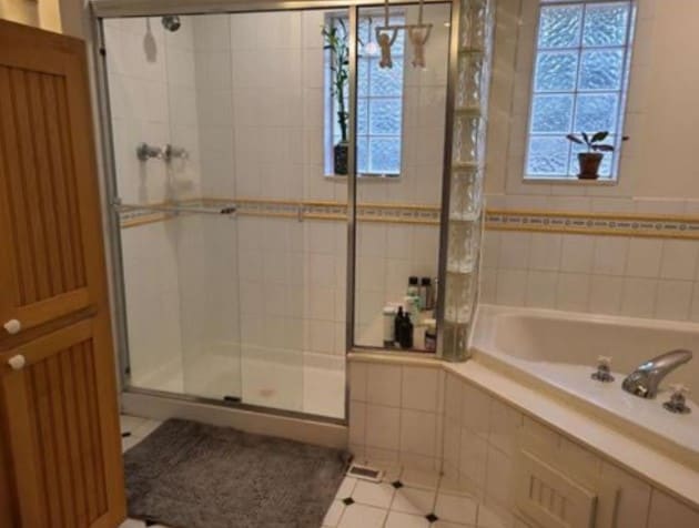 Photo - 215 E Prospect Rd