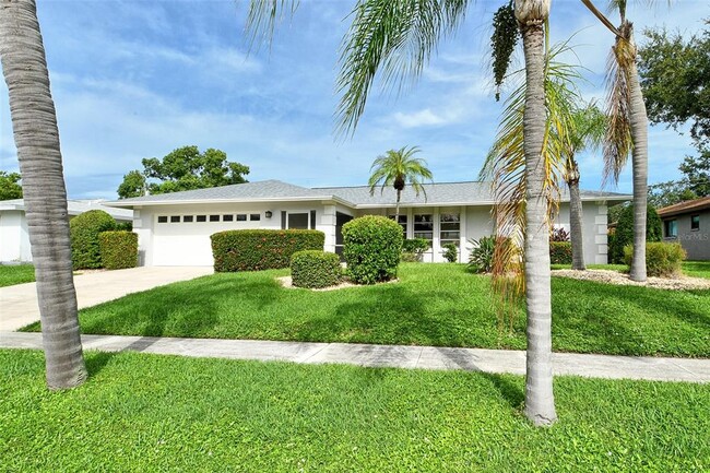 Building Photo - 6722 Roxbury Dr Rental