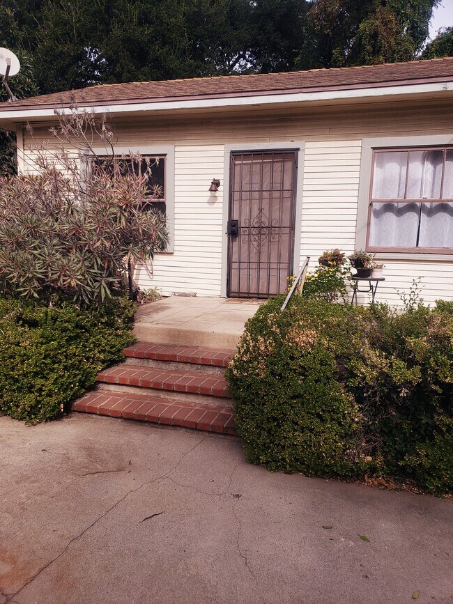 Photo - 17 W Pine St Apartment Unit Rear Cottage