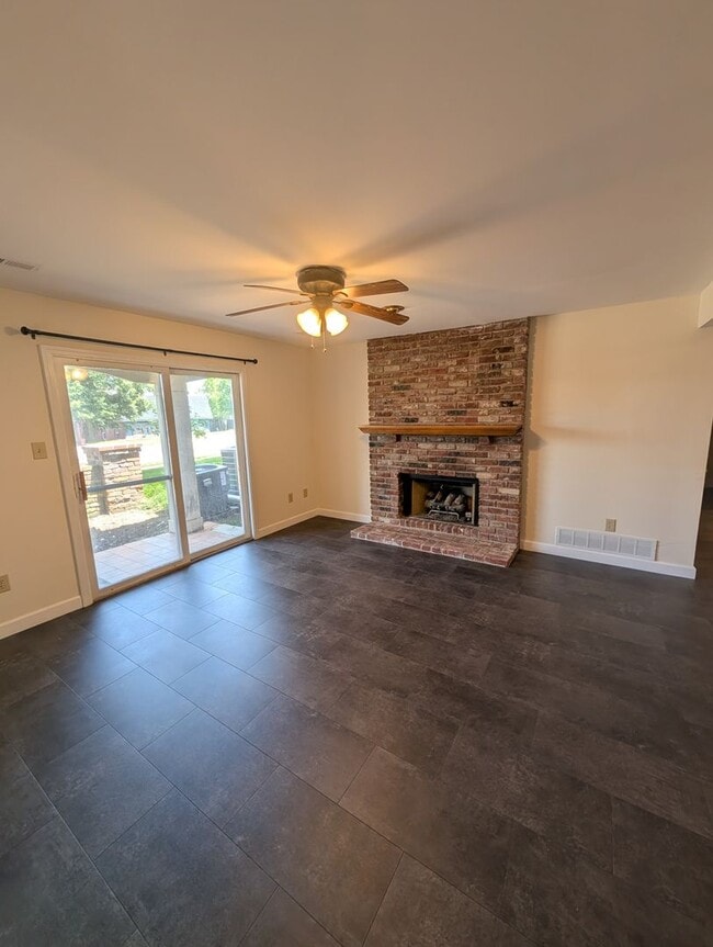 Photo - 2 Bed/ 2 Bath- Village South Condominiums - Available NOW! Unit 9