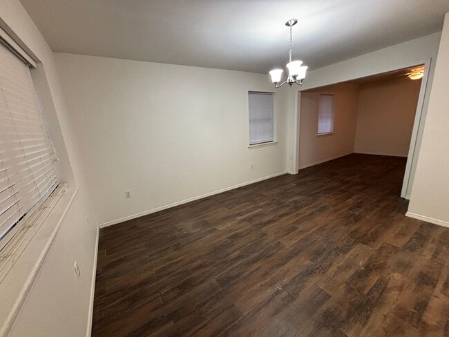 Photo - Welcome to this charming 3-bedroom, 2-bathroom home located in the heart of Russellville, AR.