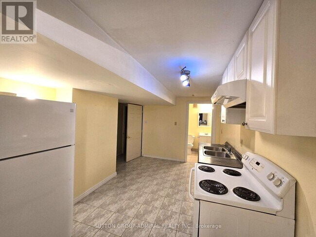 Photo - 589 Belview Ave