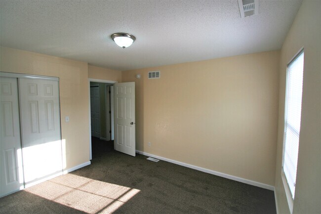 Photo - 920 Devils Glen Rd Townhome