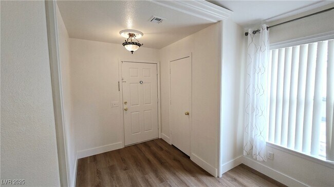 Photo - 9633 Boylagh Ave