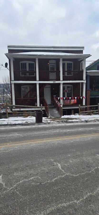 Photo - 325 Williams St Unidad A