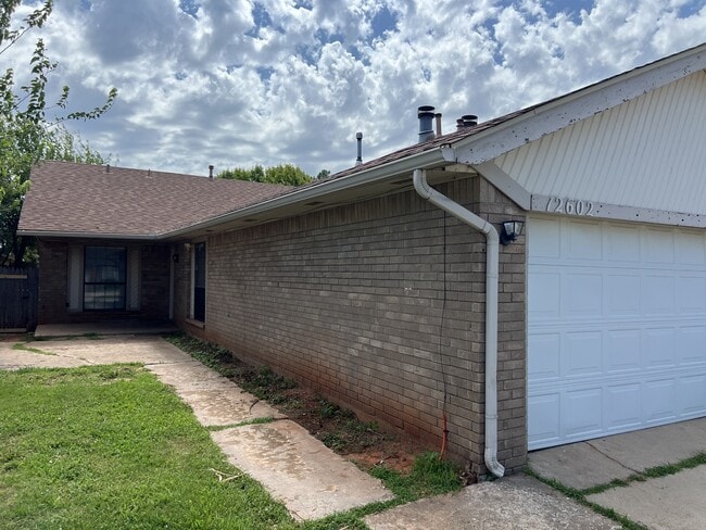 Photo - 12602 Abbotts Way