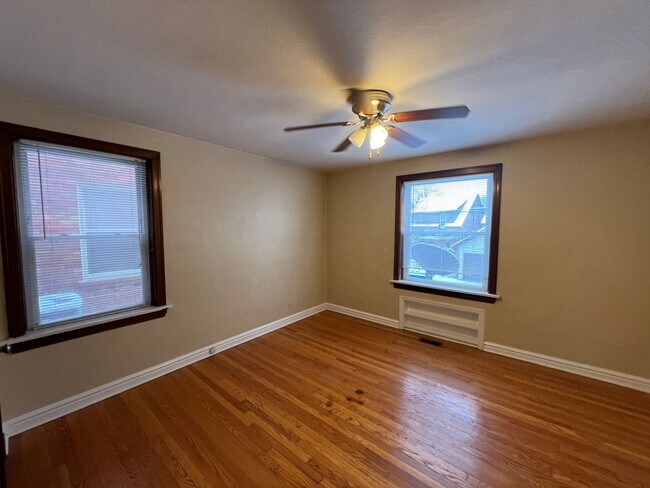 Photo - 5834 Nottingham Ave Unit 5834 Nottingham 1E