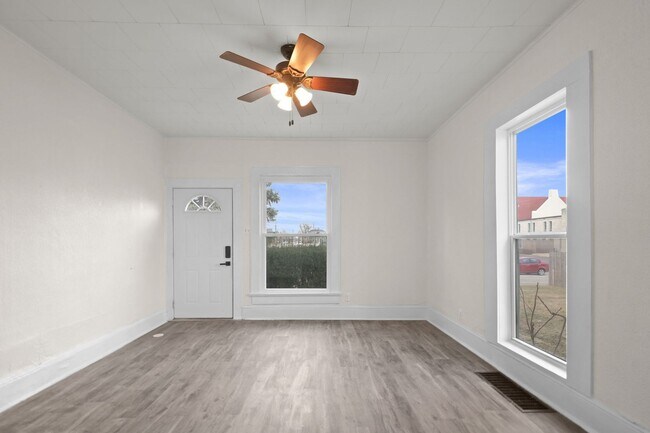 Photo - 131 W 13th St Unit 131 West 13th Street