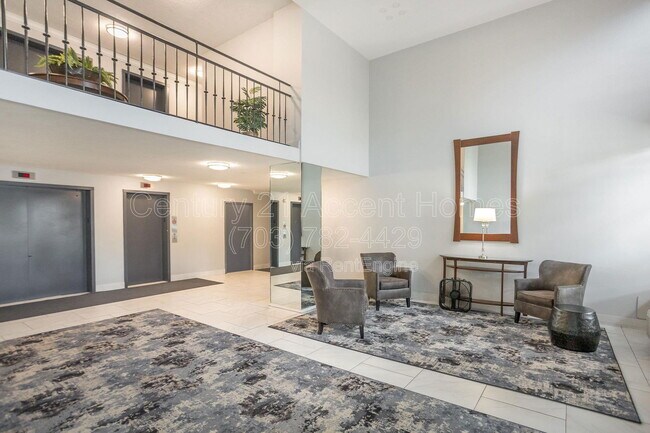 Photo - 2059 Huntington Ave Unidad 510 Rental