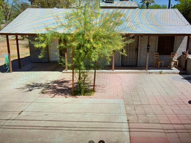 Photo - 1205 S Farmer Ave House
