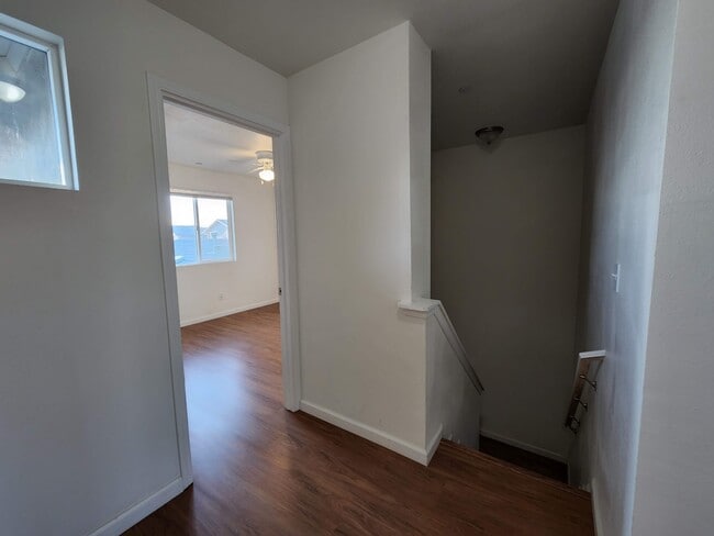 Photo - 154 Amberidge Dr