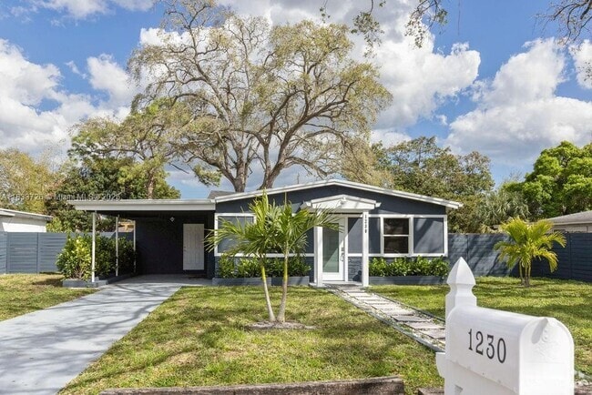 Building Photo - 1230 NW 7th Ave Rental