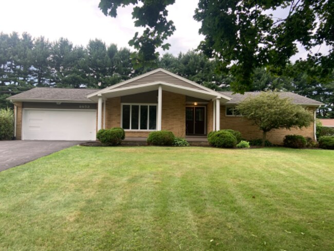 Building Photo - 8852 Rue Helena St NE