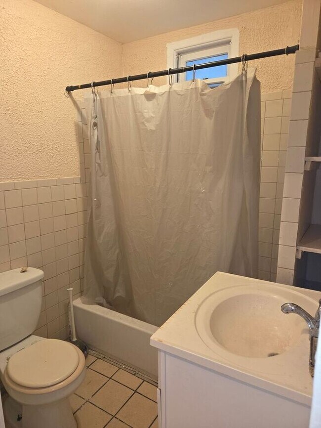 Photo - 239 N 5th St