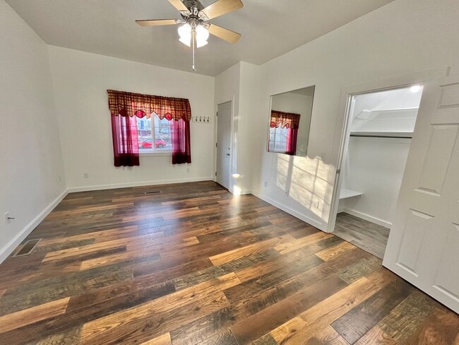 Photo - Spacious Fully Remodeled Ground Floor Duplex!