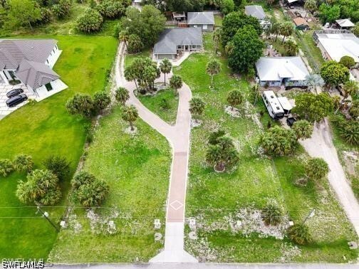 Building Photo - 141 18th Ave NE